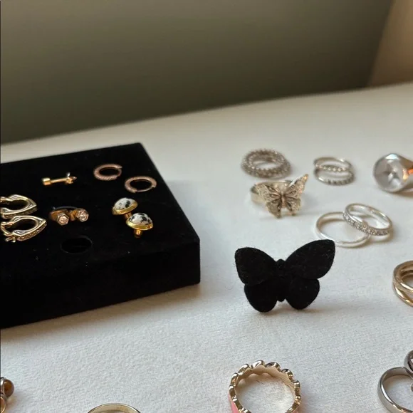 Fashion Jewelry Lot, silver, gold, rose gold tones, EUC - Picture 7 of 7